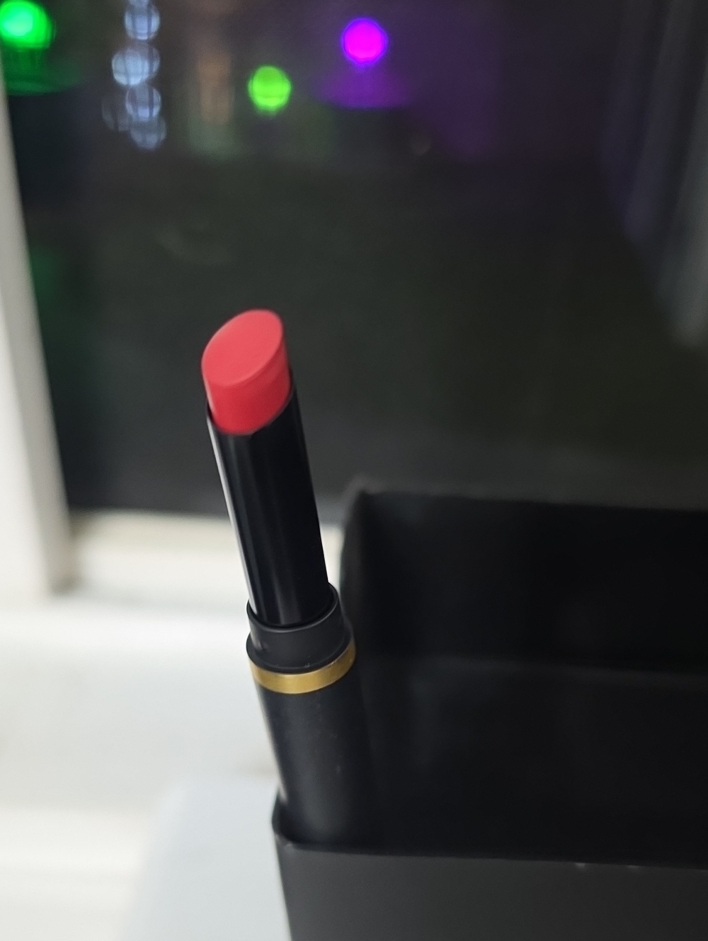 MAC Cosmetics Satin Lipstick "Stay Curious"